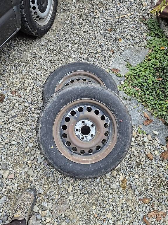 Rimorchi: Jantes remorque 15' essieu al-ko – Usato da Puidoux venduto da Carrelet 3