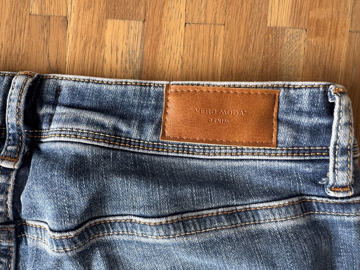Vero Moda Jeans: Jeans Vero Moda Denim Grösse M/32 – Usato da Münsingen venduto da sam_528s 5