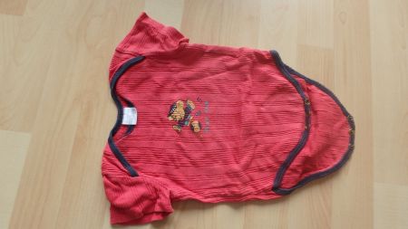 rotes Kurzarmbody Gr 62
