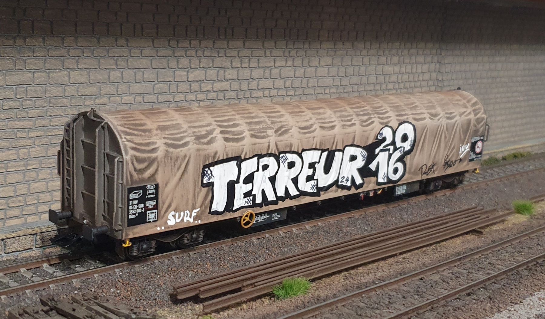 Märklin Trains électriques: WAGON RILNS, SBB, MARKLIN 47061, PATINE + GRAFFITIS – D'occasion à Loveresse par FIFILOULOU