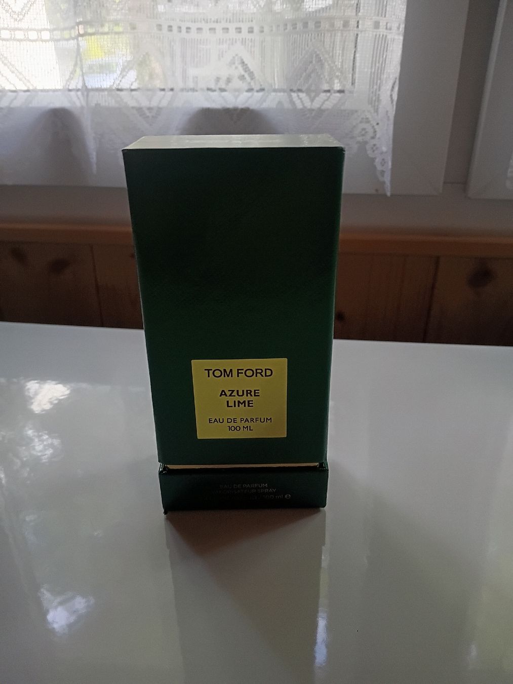 Tom Ford Parfums & Eau de Toilette: Tom Ford Azure Lime Eau de Parfum 100ml, sommerlicher Duft – D'occasion à Sevelen par Mikey_1988 2