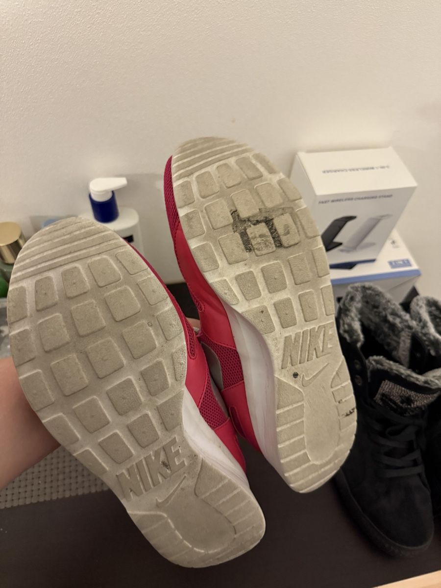 Nike Scarpe da donna: Nike 41 Pink – Usato da Unterägeri venduto da yug_jnp8 1