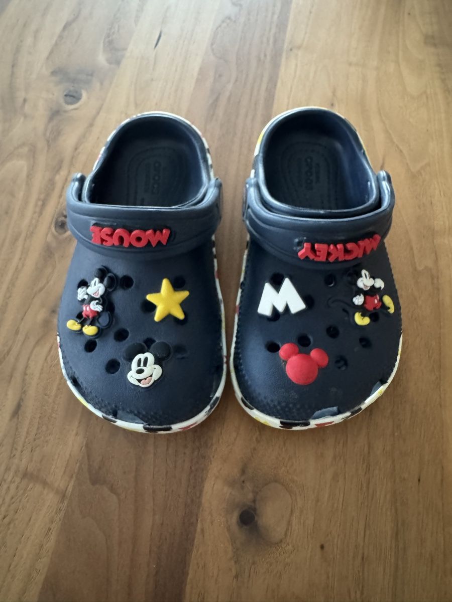Crocs Scarpe per ragazzi: Crocs Mickey Mouse Gr. 24/25 (8) – Usato da Schlieren venduto da jarkam2
