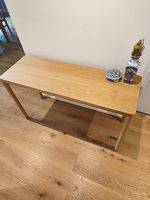 Holztisch
