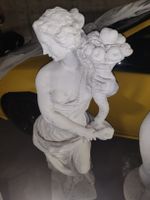 Statua da giardino in pietra figura femminile bianca