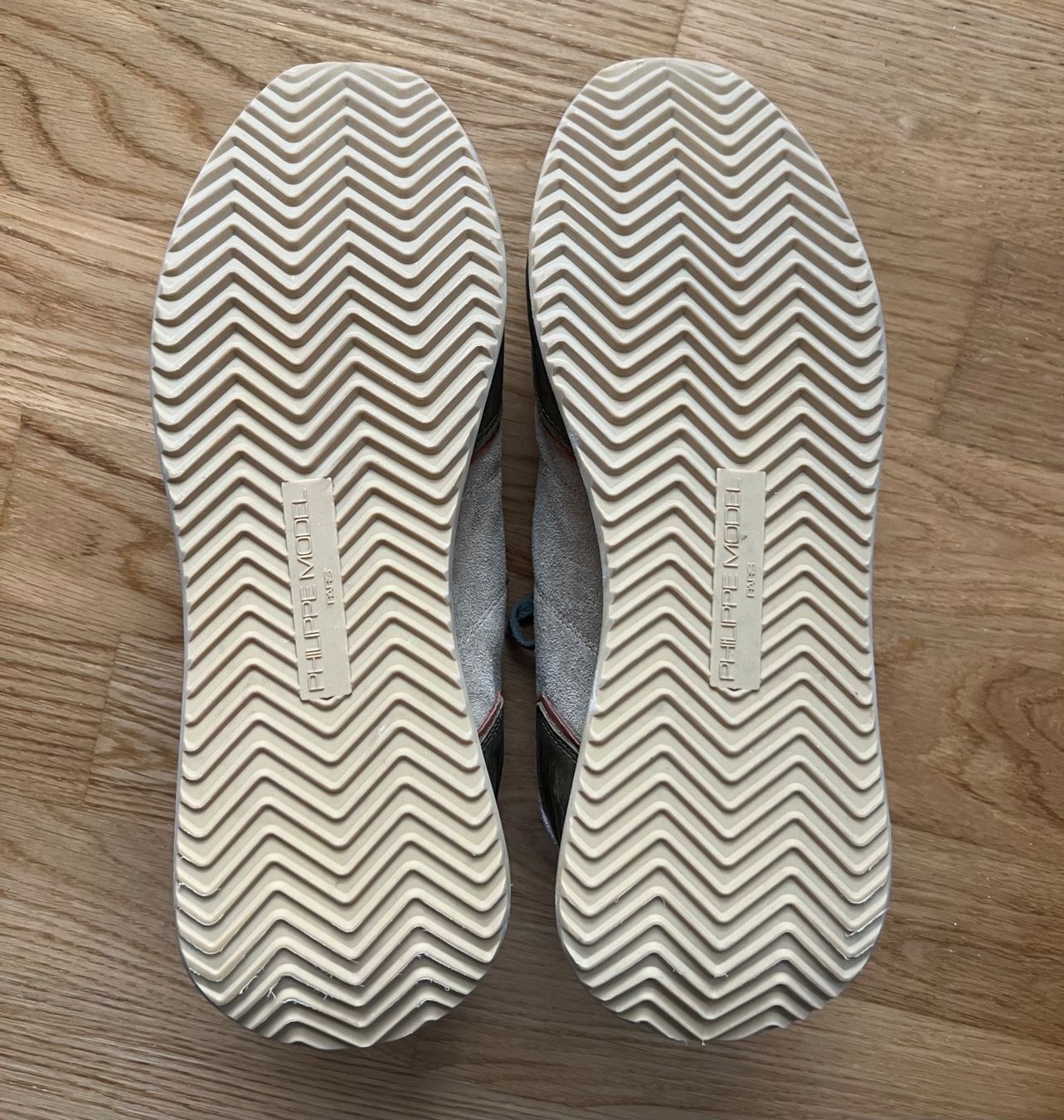 Scarpe da donna: Philippe Model Sneaker, Gr. 42 neu – Nuovo (secondo la descrizione) da Kilchberg ZH venduto da jul_d2j2 3