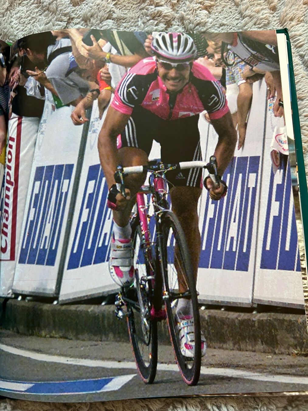Libri: L'UNIVERS DU VELO – Usato da Genève venduto da zonzon9351 5