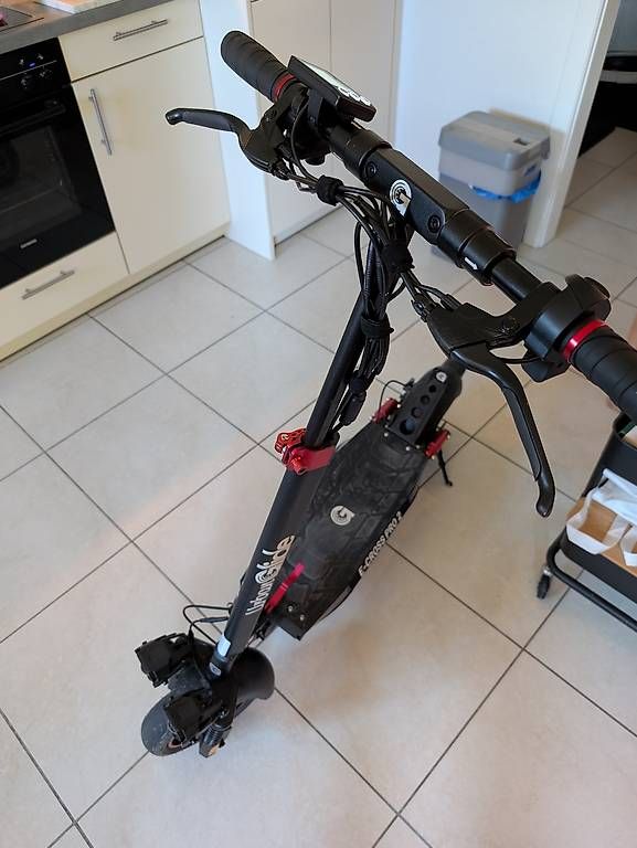 Kickboard: Trotinette Urbanglide E-cross pro 2 – D'occasion à Syens par bar_7b6q 1