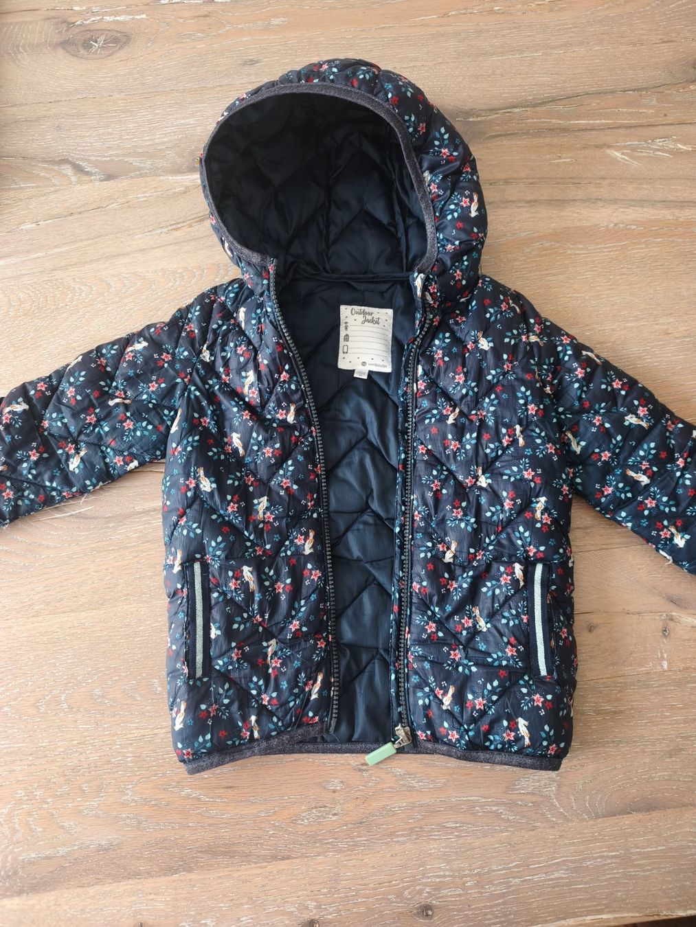 Vertbaudet Jacken & Mäntel: Outdoorjacke Mädchen Gr. 104 – Gebraucht aus Niederwangen BE von Alexma.90 1