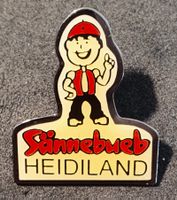 T894 - Pin Sännebueb Heidiland Peter
