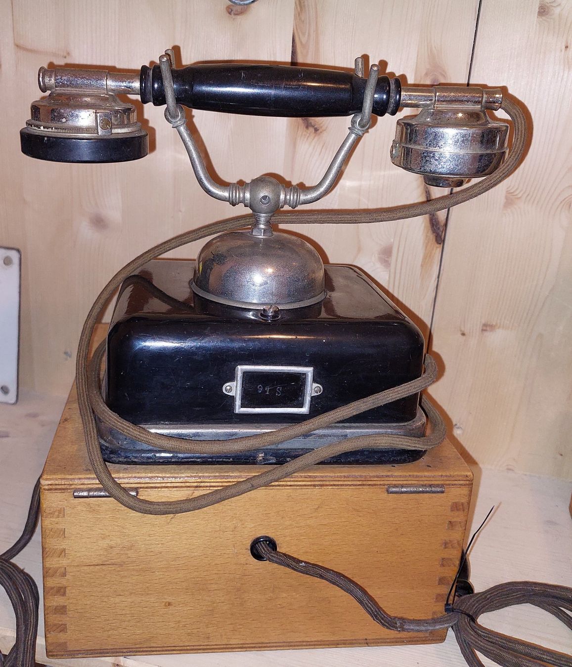 Telefoni: Antikes Industrie Telefon, ev. GF – Usato da Siblingen venduto da rantiques 3