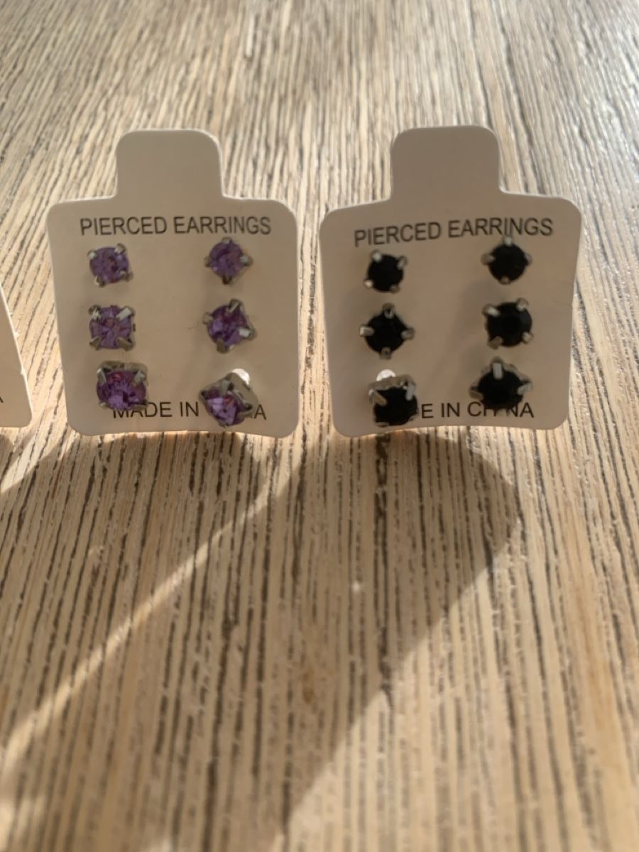 Altri gioielli: Set Ohrstecker, 4 verschiedene Farben, Neu, Schmuck 5.- – Nuovo (secondo la descrizione) da Wängi venduto da JALE04 2