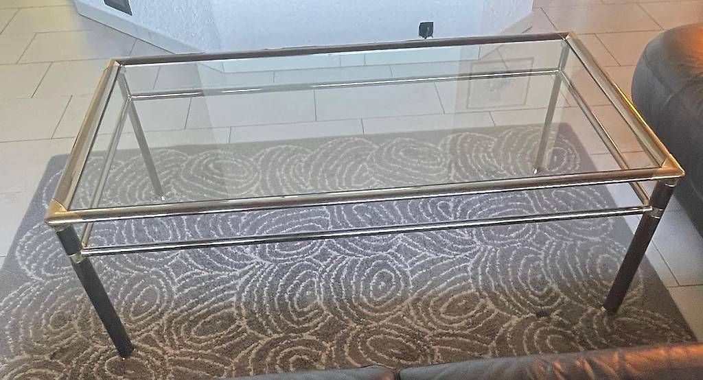 Tables: Salontisch mit Glasplatte – D'occasion à Ebikon par eb10 2