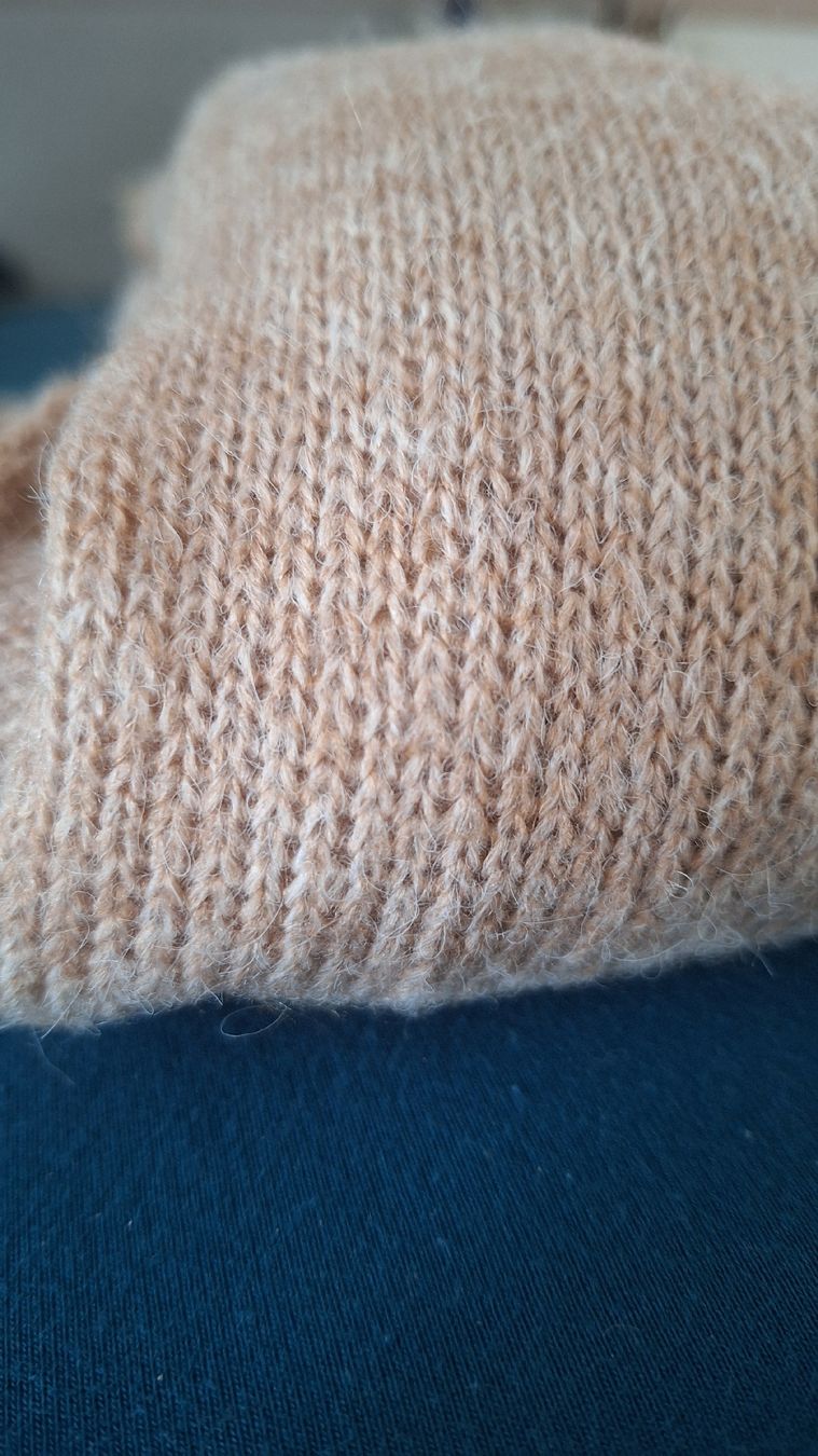 Stoffe: Strickstoff beige – Neu (gemäss Beschreibung) aus Uster von PercysMom 1