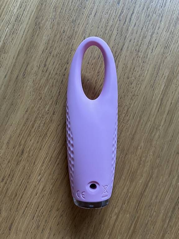 Dispositivi per massaggi: FOREO IRIS 2 AUGENMASSAGEGERÄT  – Usato da Brunnen venduto da jenniejakobs 1