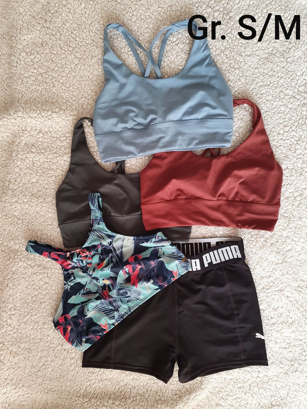 Oysho Lotti di vestiti: Sportkleiderpaket Gr. S/M – Usato da Neunkirch venduto da M.Costa1