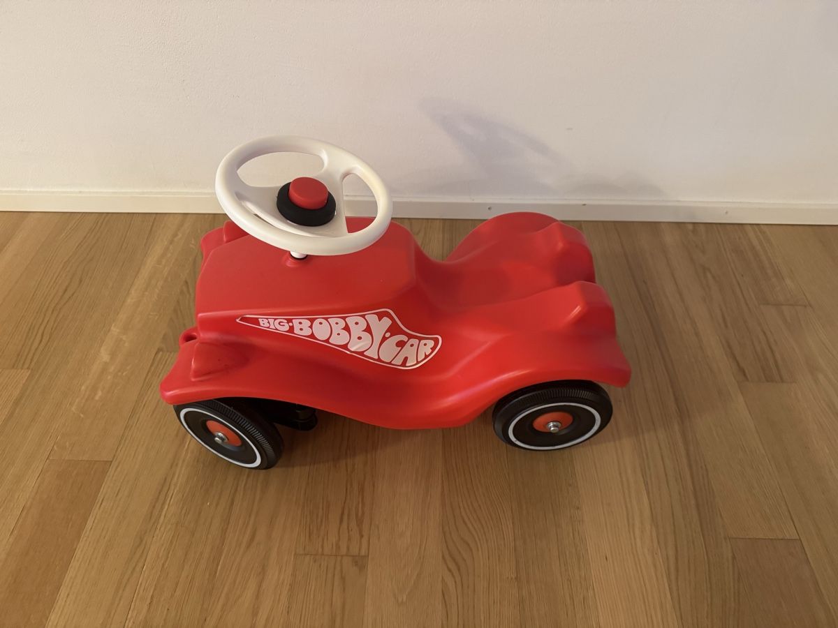 Big Veicoli per bambini: BIG Bobby Car red Excellent conditions – Usato da Dübendorf venduto da NadirN 2