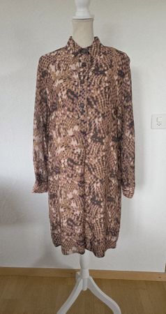 Sehr hübsches Kleid von der Luxusmarke WINDSOR Gr. 40