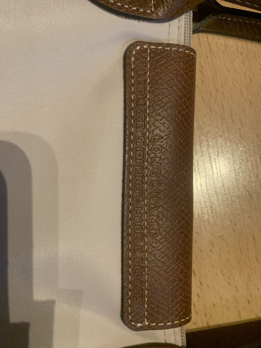Longchamp Taschen: Longchamp Le Pilage M – Neu (gemäss Beschreibung) aus Benken SG von chiara2607 2