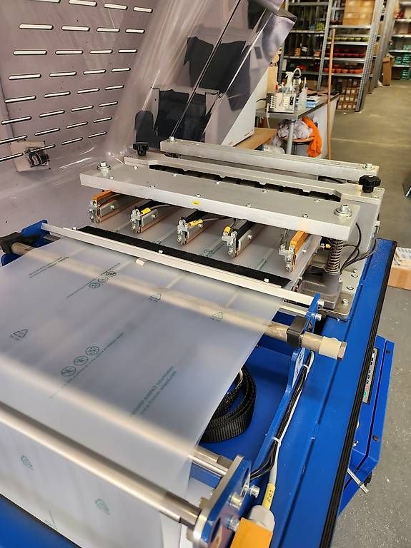Macchine rilegatrici: Airpad Fromm AP-502 Luftpolstermaschine – Usato da Minusio venduto da OS-Motors 3