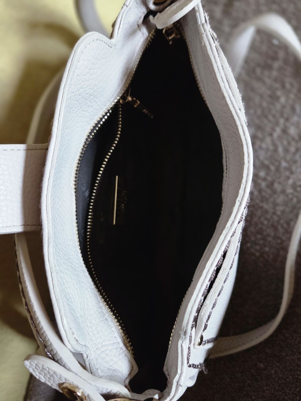 Taschen für Damen: Visona Tasche – Gebraucht aus Schaffhausen von Caribou07 2
