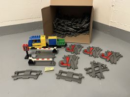 Lego Duplo Zug Set mit Gleisen und Zubehör guter Zustand
