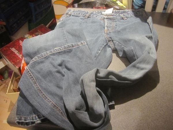 Jeans: Jeans Grösse 31, Tide, dunkelblau – D'occasion à Zürich par abraxas1291
