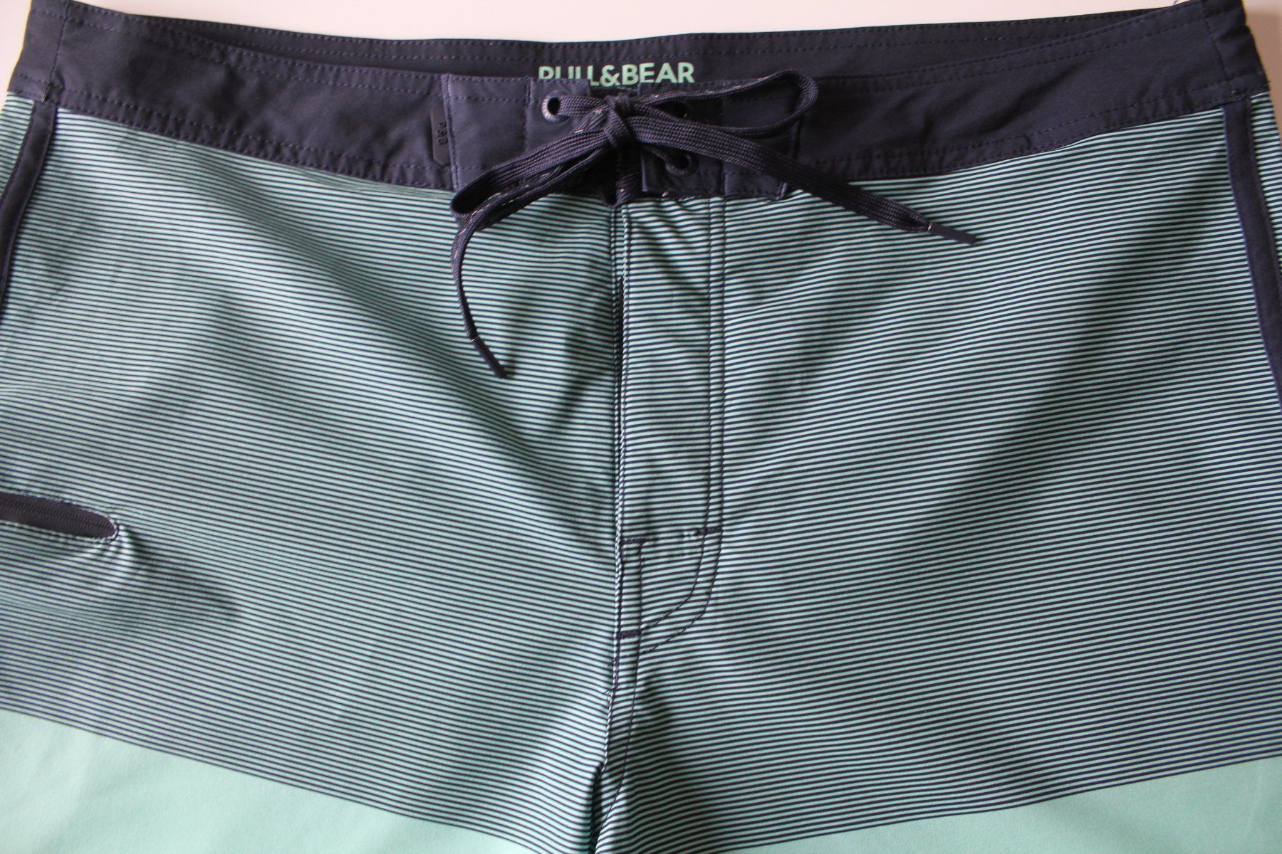 Costumi da bagno: Maillot de bain / Badehose PULL & BEAR   t. 46 – Usato da Peseux venduto da Gilloss 4