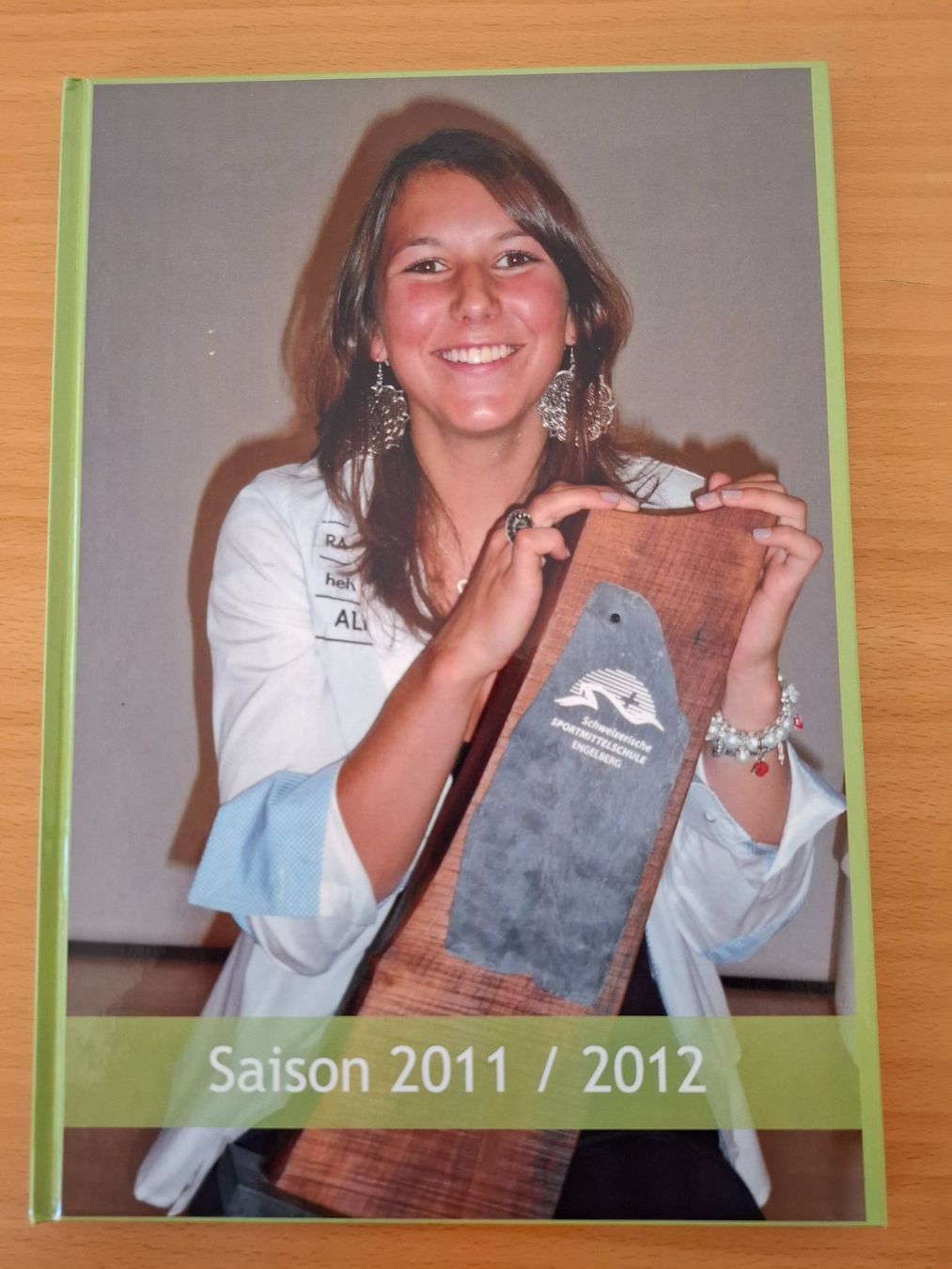Libri: Wendy Holdener 2011/2012 – Nuovo e nell'imballaggio originale da Männedorf venduto da werner014