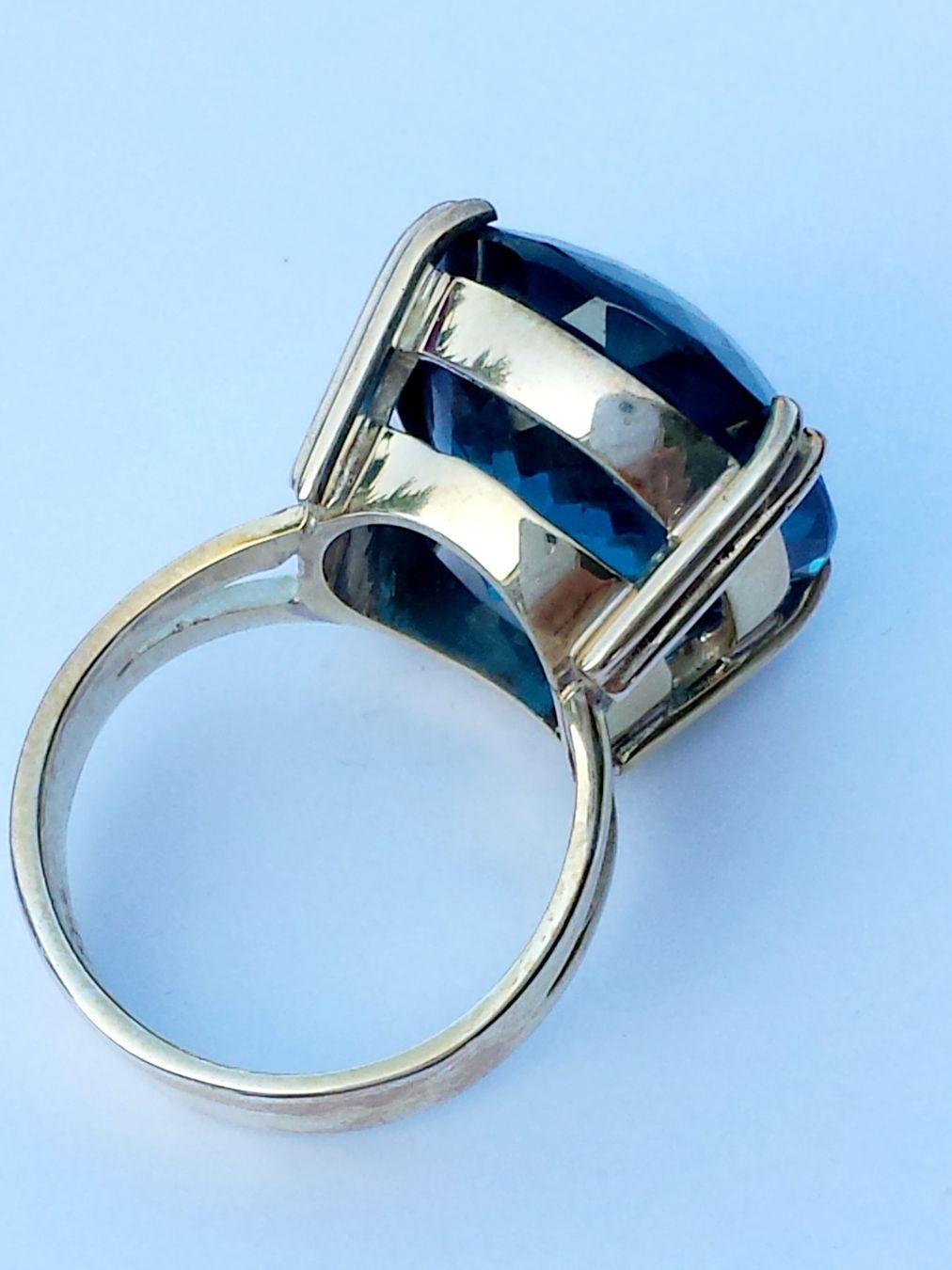 Bagues: Ring mit grossem blauen Topas Silber Grösse 55 – Neuf (Voir description) à Zürich par ben_mn5h 5