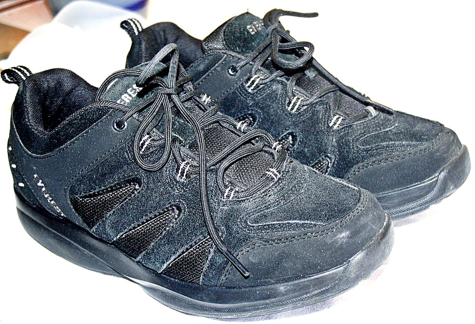 Scarpe da uomo: Everest Gesundheitsschuhe Gr. 43 – Usato da Baar venduto da 2cvbaar 2