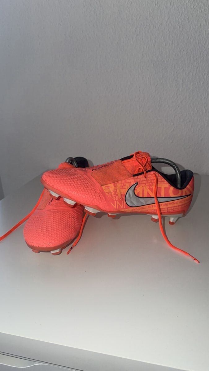 Nike Scarpe da uomo: Nike Phantom Venom Elite UK 9.5 / EU 44.5 – Nuovo (secondo la descrizione) da Biel/Bienne venduto da CardSellee 1