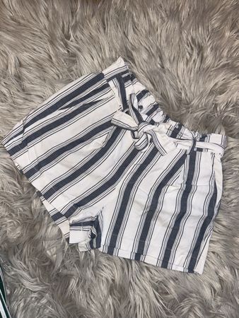 Shorts a righe con fiocco - Taglia 36