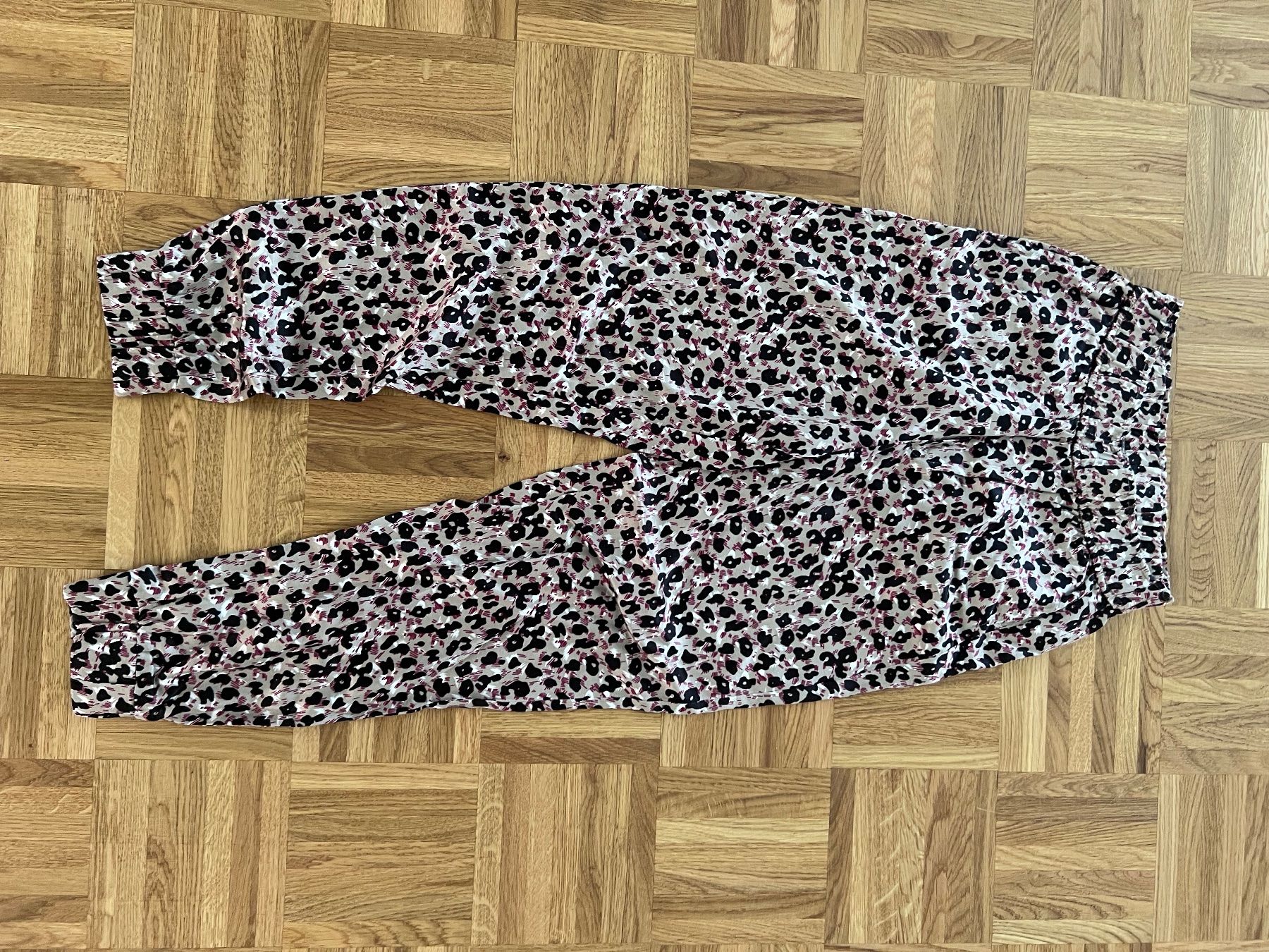 Zara Pantaloni: ZARA hose xs – Usato da Neuhaus SG venduto da bernike