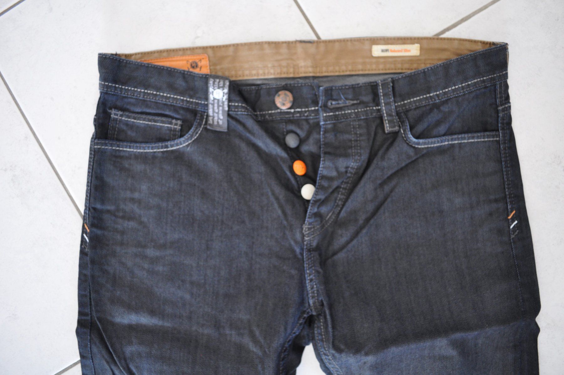 Jeans: Tom Tailor Jeans – Usato da Grüsch venduto da Benggeli 1