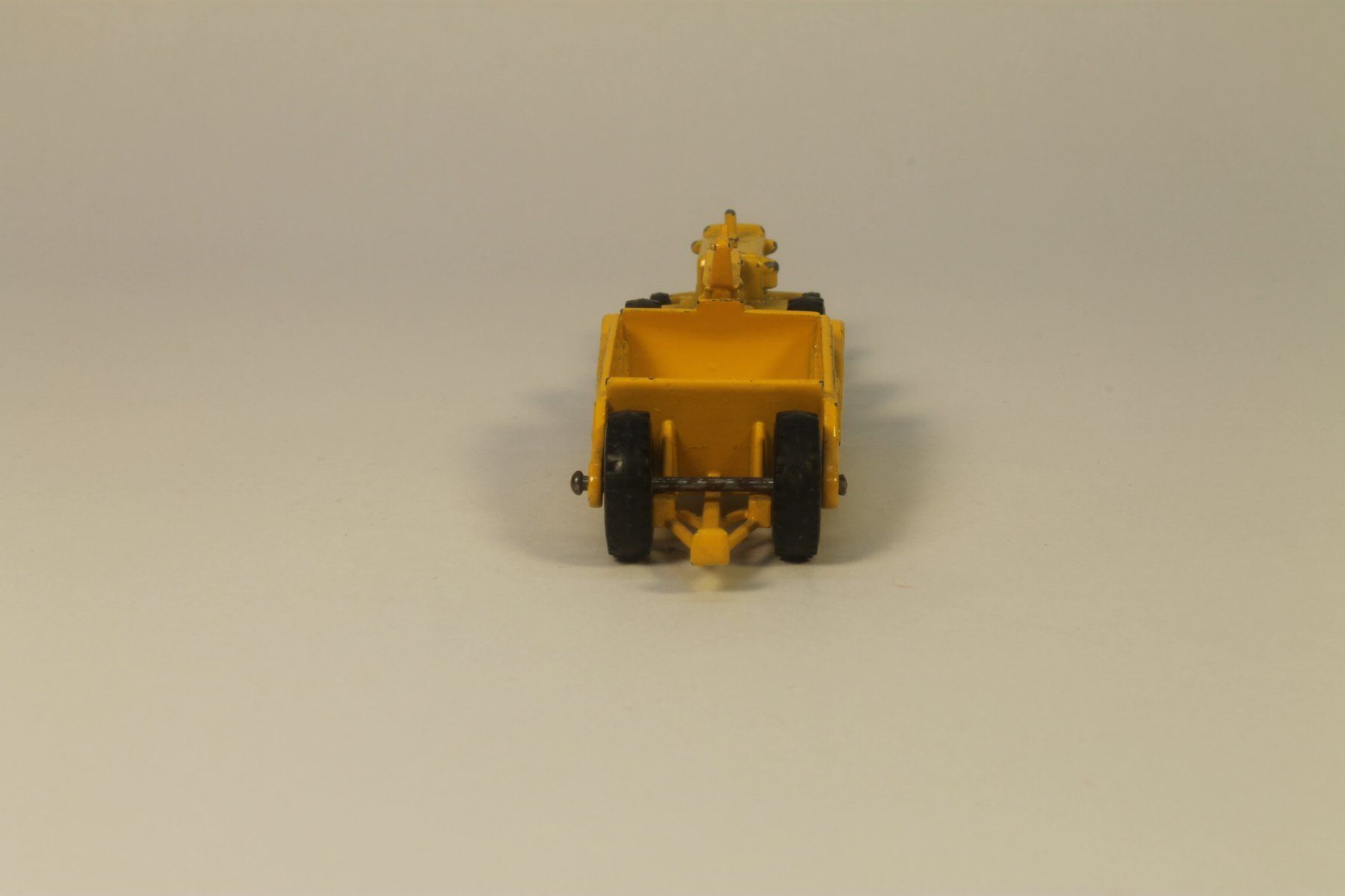 Matchbox Modellini d'auto: Matchbox Major Pack M1A Caterpillar Earth Mover – Usato da Zofingen venduto da Trukli58 3
