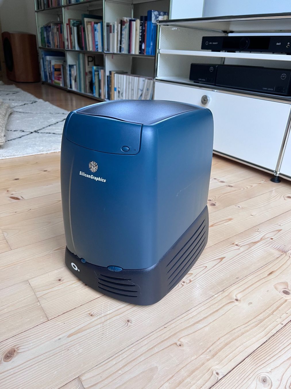 Custodie: Silicon Graphics SGI O2 Gehäuse, Mini-ITX Case Mod – Usato da St. Gallen venduto da stephan.a 7