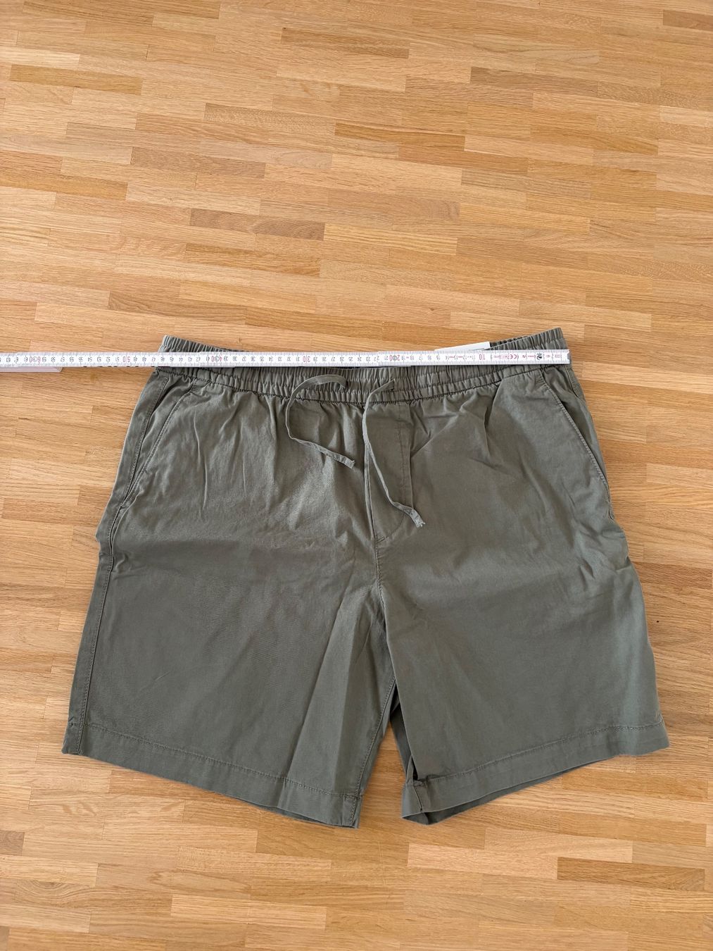H&M Pantaloni: Herren Shorts Khaki Grösse L neu – Nuovo e nell'imballaggio originale da Zollikofen venduto da lia_f9xw 1