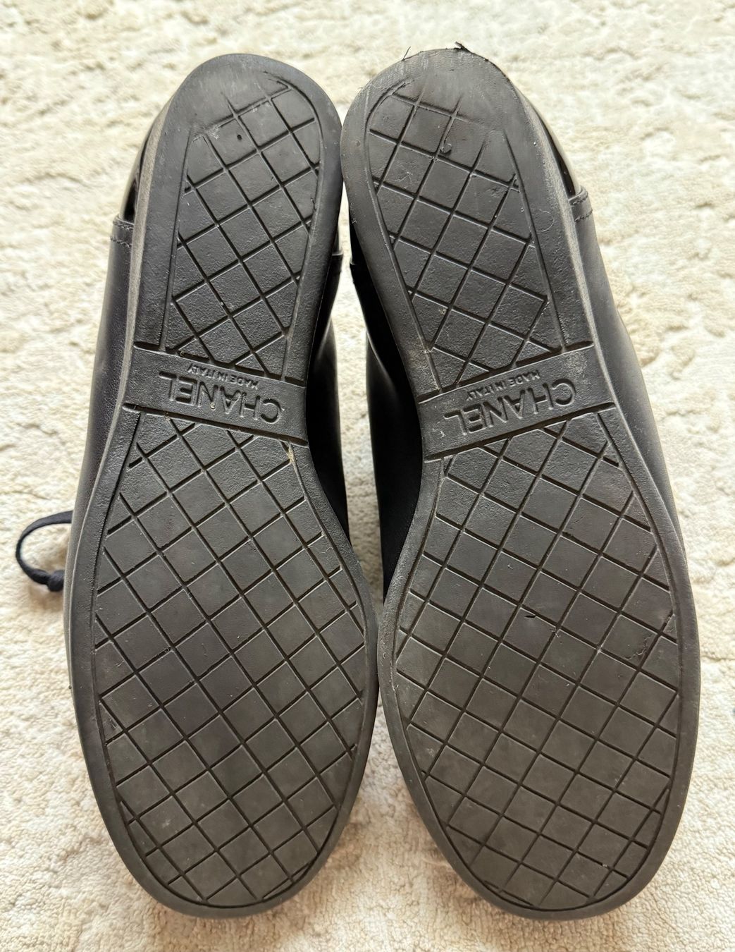 Chanel Damenschuhe: Chanel schwarze Sneakers, Leder – Gebraucht aus Wohlen AG von homecollectivech 6