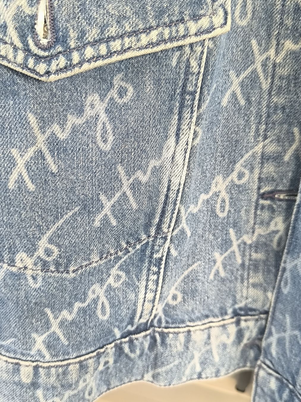 Hugo Boss Jeans: Hugo Jeans  – Nuovo (secondo la descrizione) da Oftringen venduto da Lejaleja 3
