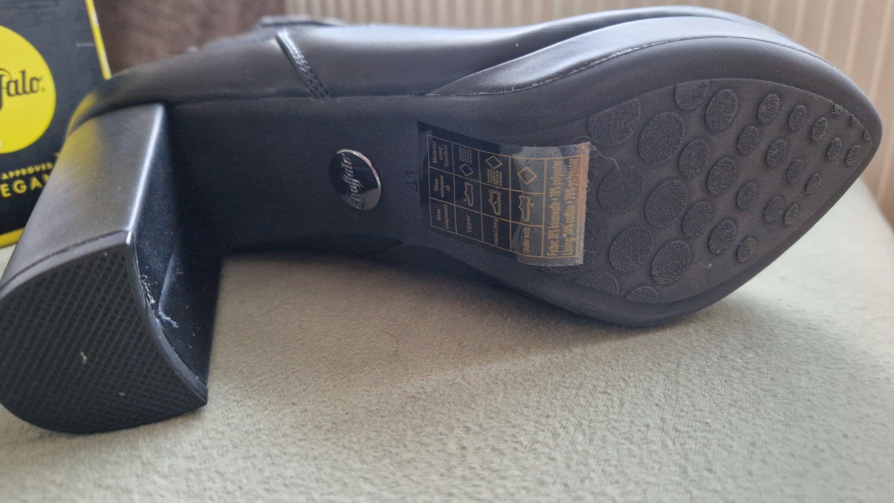 Buffalo Damenschuhe: Buffalo Stiefeletten High Heels, Gr. 41 – Neu (gemäss Beschreibung) aus Laax GR von Schoelli2 1