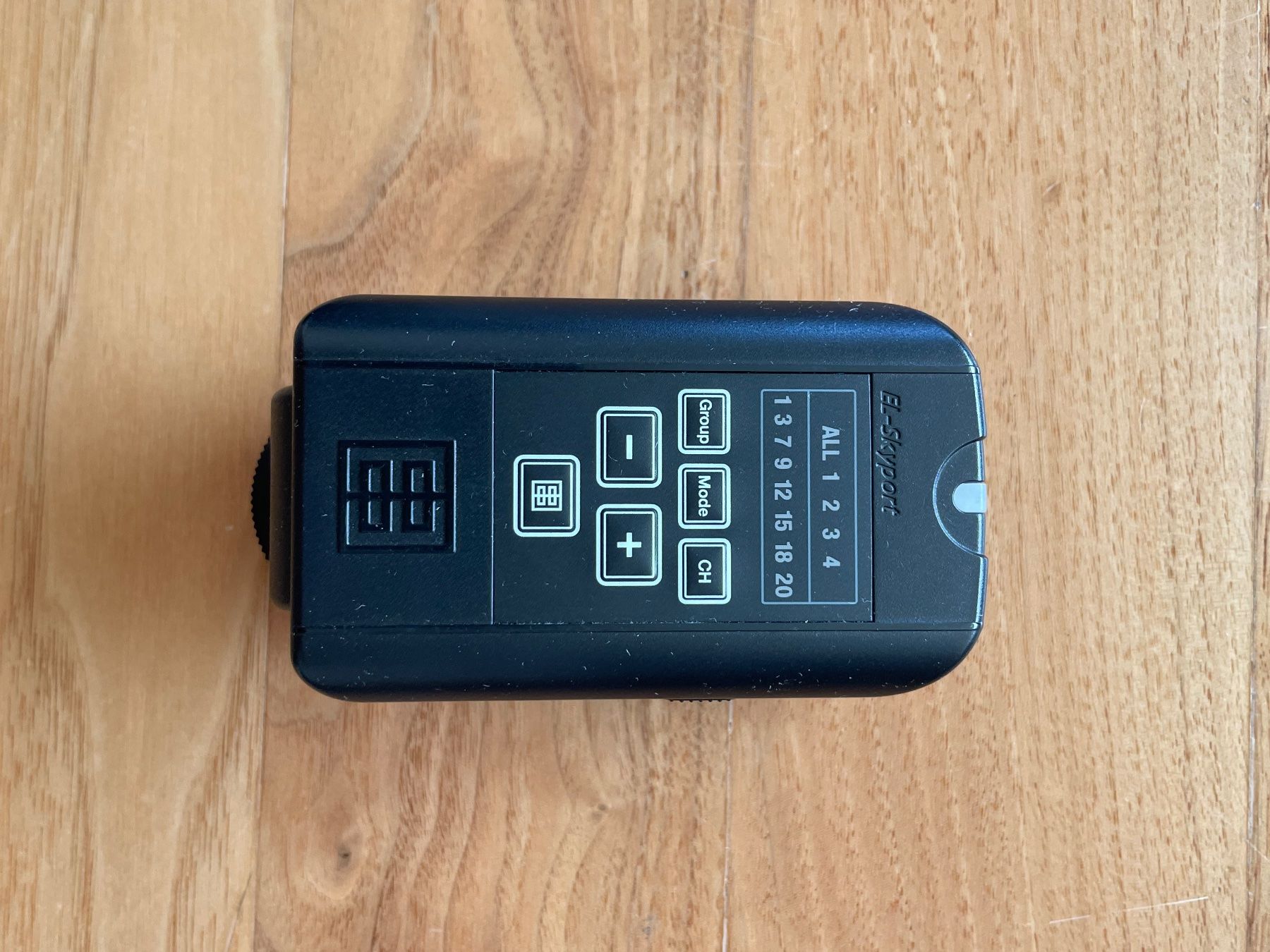 Télécommandes: EL - Skyport Transmitter Plus – D'occasion à Luzern par Empe78 1