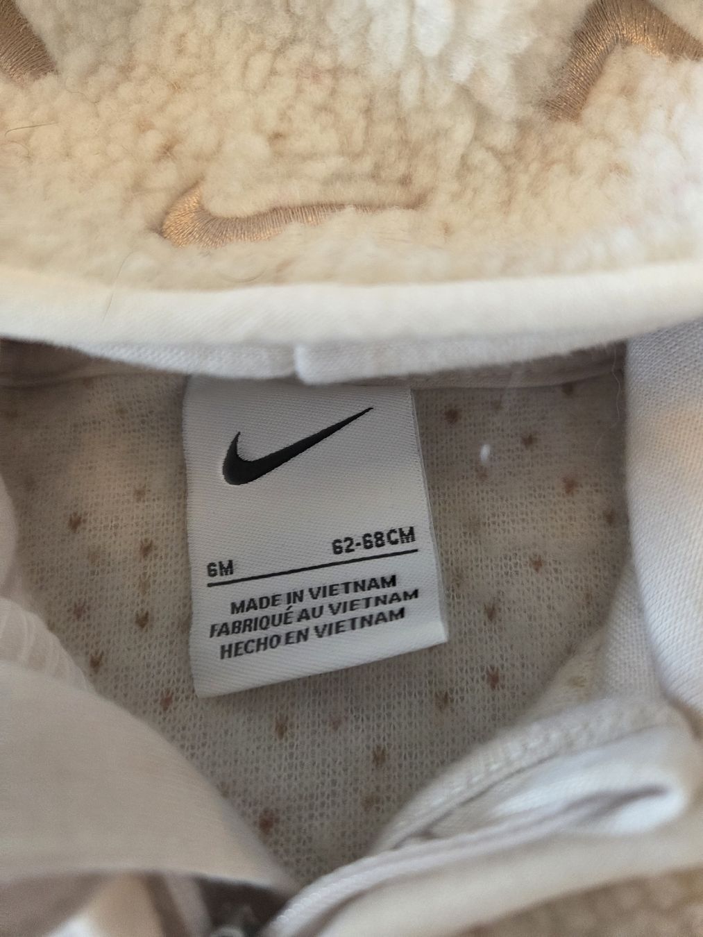 Pagliaccetti: Nike Overall Baby – Usato da Herrenschwanden venduto da jun_c2sf 1