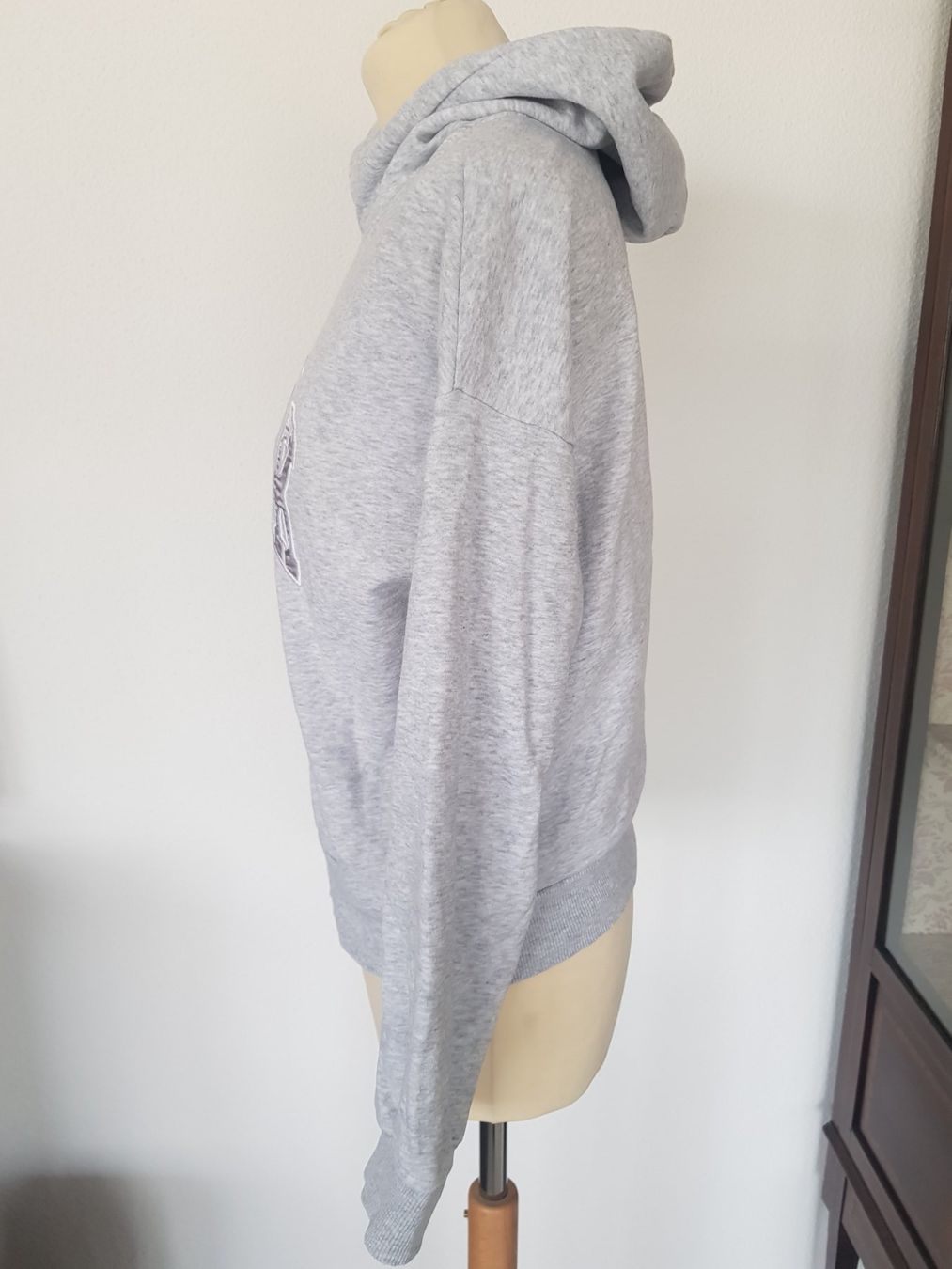 H&M Maglioni & Felpe: MÄDCHEN HOODIE VON H&M – Usato da Root venduto da LifestyleAccessoires 2