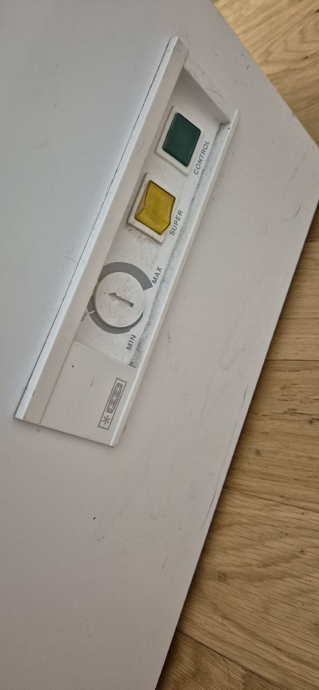 Gefrierschrank: Gefriertruhe klein 60 cm – Gebraucht aus Windisch von val_6ypr 9