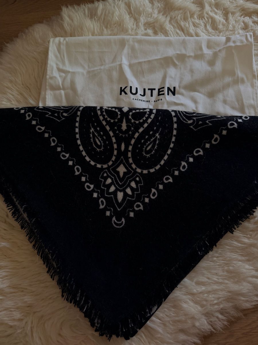 Kujten Foulard & Sciarpe: Grand châle Kujten – Usato da Lausanne venduto da Meganelausanne 1