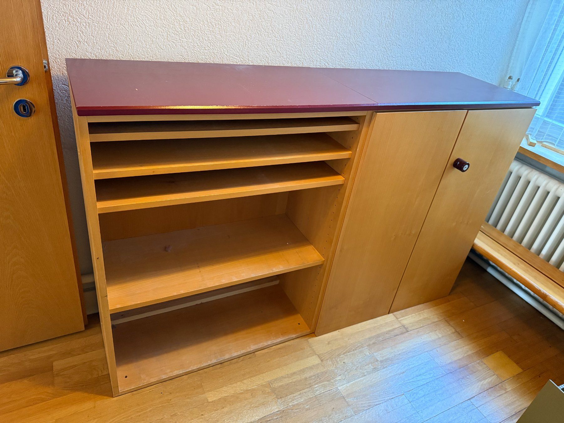 Armadi: Holz-Aktenschrank – Usato da Oensingen venduto da sasi99