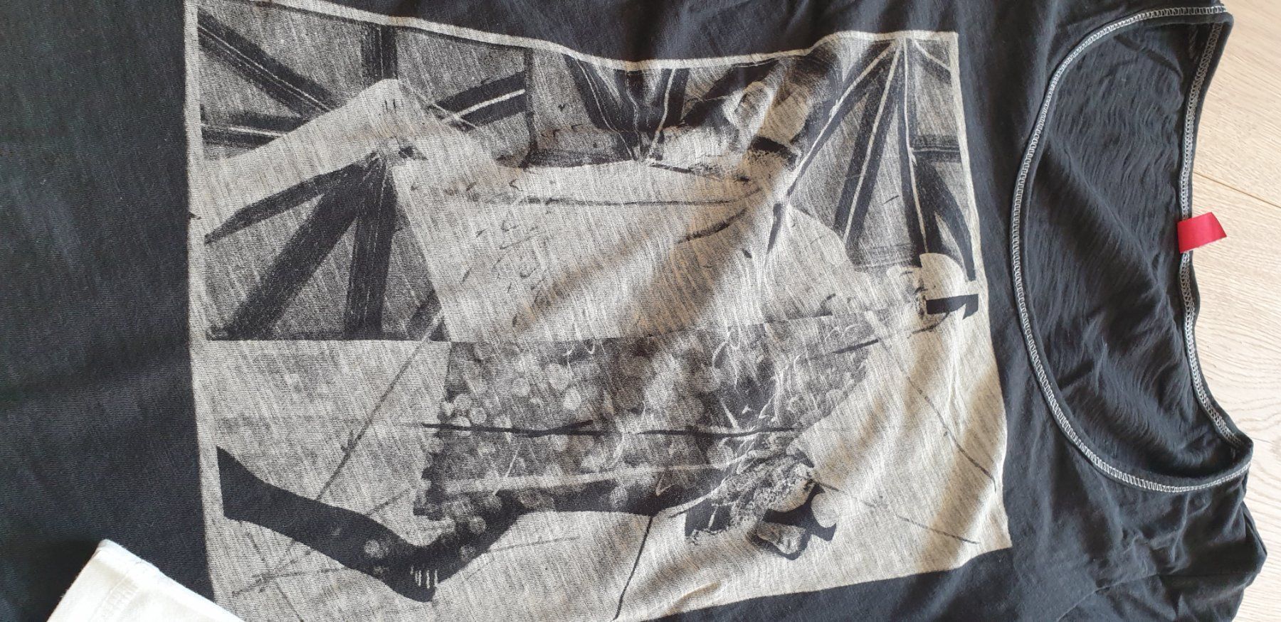 Esprit T-shirt: Tshirts von Esprit – Usato da Amlikon-Bissegg venduto da Schnuefeli4 1