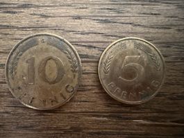 2 deutsche Münzen 10 und 5 Pfennig 1950 und 1989 gebraucht