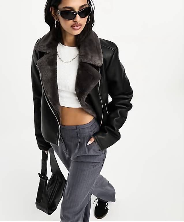 Mango Giacche: MANGO Lederjacke mit Fell  Schwarz  Gr. S – Usato da Dübendorf venduto da CaBer